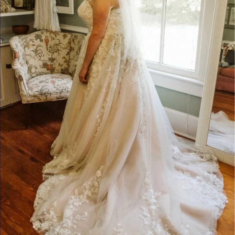Stella York Wedding Gown